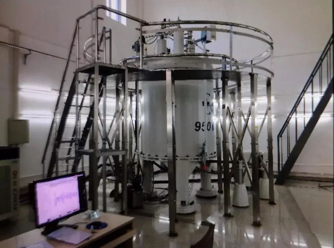 中国科技进步靠什么？ (4)